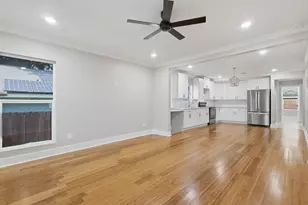 105 Opal Ct, Houston, TX 77009 - Photo 4