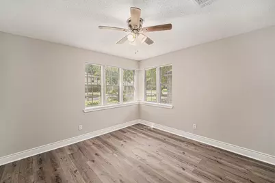 2078 Shadow Rock Drive, Houston, TX 77339 - Photo 10