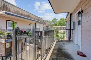 1807 Stoney Brook Dr, Houston, TX 77063 - Photo 22