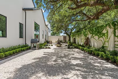 5641 Holly Springs Drive, Houston, TX 77056 - Photo 40