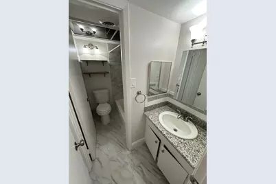 3400 Timmons Lane #24, Houston, TX 77027 - Photo 4