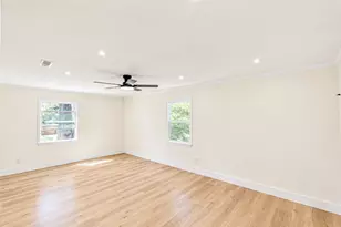 10610 Overbrook Ln, Houston, TX 77042 - Photo 26