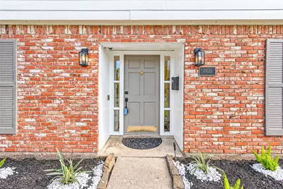 10610 Overbrook Lane, Houston, TX 77042 - Photo 4