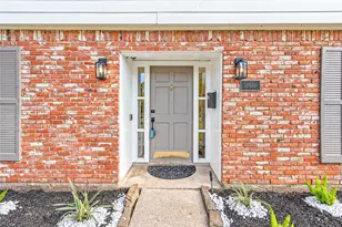 10610 Overbrook Ln, Houston, TX 77042 - Photo 4