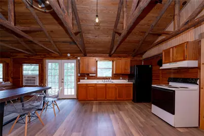 706 Crooked Creek Drive, Sheridan, TX 77475 - Photo 20