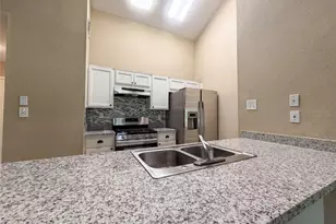 643 E Country Grove Cir, Pearland, TX 77584 - Photo 6