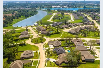 102 Water Grass Trail, Clute, TX 77531 - Photo 20