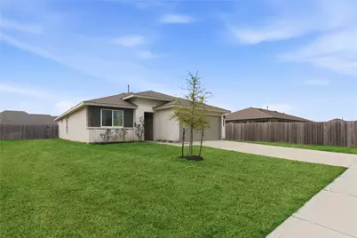 610 Lost Creek Drive, Baytown, TX 77523 - Photo 2