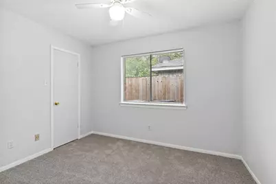3105 Wood Fox Drive, Alvin, TX 77511 - Photo 14