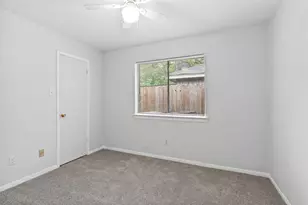 3105 Wood Fox Dr, Alvin, TX 77511 - Photo 14