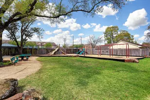 14127 Britoak Ln, Houston, TX 77079 - Photo 34