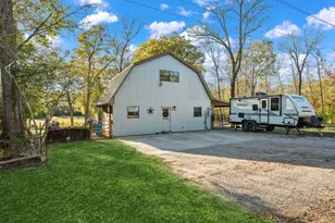 521 Camilla Lake Rd, Coldspring, TX 77331 - Photo 1