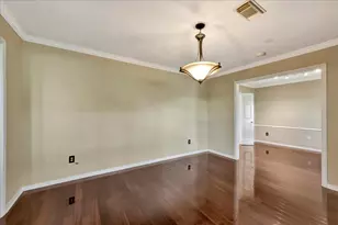 1710 San Sebastian Ln, Houston, TX 77058 - Photo 10