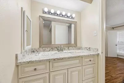 1035 Fountain View Drive, Houston, TX 77057 - Photo 26