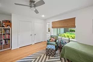 7815 Fairdale Ln, Houston, TX 77063 - Photo 42