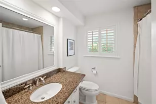 7815 Fairdale Ln, Houston, TX 77063 - Photo 42