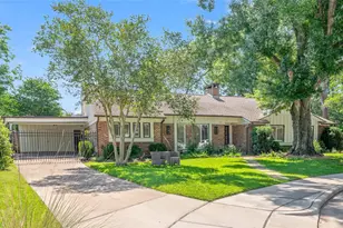 7815 Fairdale Ln, Houston, TX 77063 - Photo 2