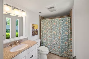 7815 Fairdale Ln, Houston, TX 77063 - Photo 46