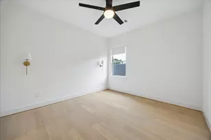 508 Welch St, Houston, TX 77006 - Photo 22