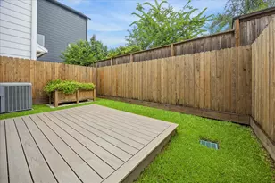 508 Welch St, Houston, TX 77006 - Photo 26