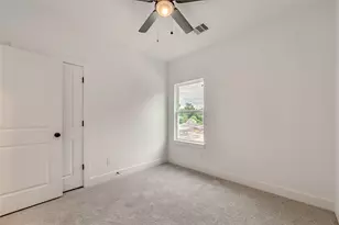 9527 Beckley St, Houston, TX 77088 - Photo 14