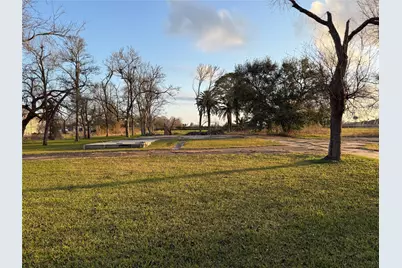 1001 Wilson Road, Clute, TX 77531 - Photo 2