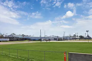 921 E Hill St, Bellville, TX 77418 - Photo 30