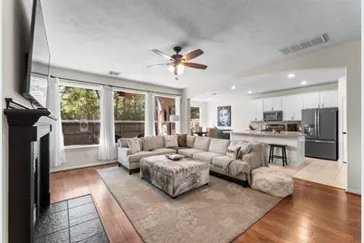 122 W Burberry Circle, Conroe, TX 77384 - Photo 12