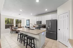 122 W Burberry Cir, Conroe, TX 77384 - Photo 16