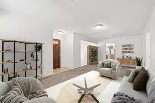 4834 Spellman Rd, Houston, TX 77035 - Photo 2