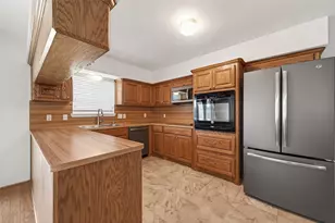 4834 Spellman Rd, Houston, TX 77035 - Photo 14