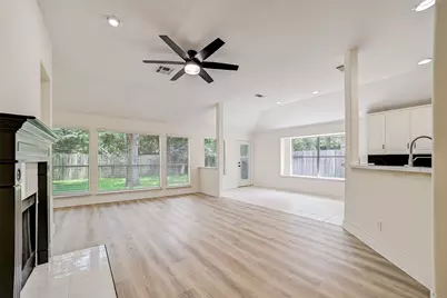 70 Camber Pine Place, The Woodlands, TX 77382 - Photo 10