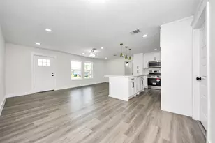 918 Loper St, Houston, TX 77017 - Photo 10