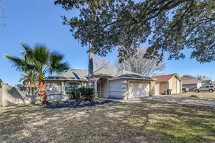 7106 Feather Creek Dr, Houston, TX 77086 - Photo 4