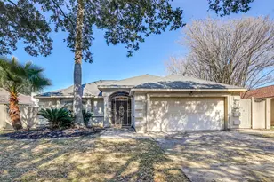 7106 Feather Creek Dr, Houston, TX 77086 - Photo 2