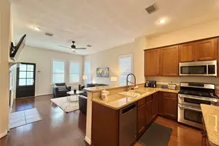 98 W Montfair Blvd, The Woodlands, TX 77382 - Photo 12