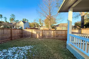 98 W Montfair Blvd, The Woodlands, TX 77382 - Photo 36