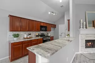 694 St Croix St, Alvin, TX 77511 - Photo 8