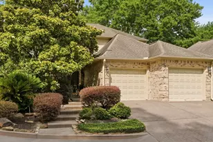 901 Longmire Rd, Conroe, TX 77304 - Photo 2