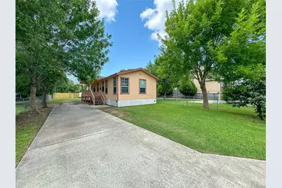 4717 Heron Street, Hitchcock, TX 77563 - Photo 6