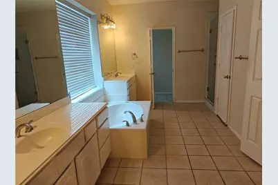 15319 Truslow Point Lane, Sugar Land, TX 77478 - Photo 20