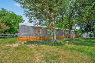 8440 Caroline Drive, Fairchilds, TX 77469 - Photo 2