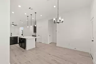 664 Crested Duck Ct, Willis, TX 77318 - Photo 6