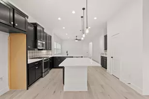 664 Crested Duck Ct, Willis, TX 77318 - Photo 4