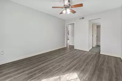 2120 El Paseo Street #2705, Houston, TX 77054 - Photo 16