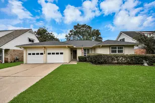 9606 Rockhurst Dr, Houston, TX 77080 - Photo 2