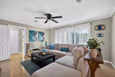 9006 Silver Spring Lane, Houston, TX 77025 - Photo 18