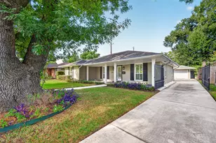 9006 Silver Spring Ln, Houston, TX 77025 - Photo 6