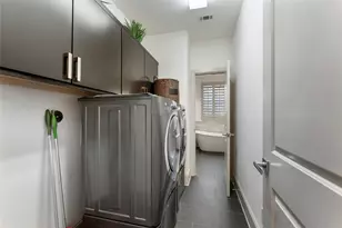 8303 Ginger Oak St, Houston, TX 77055 - Photo 32