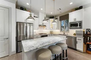 8303 Ginger Oak St, Houston, TX 77055 - Photo 12